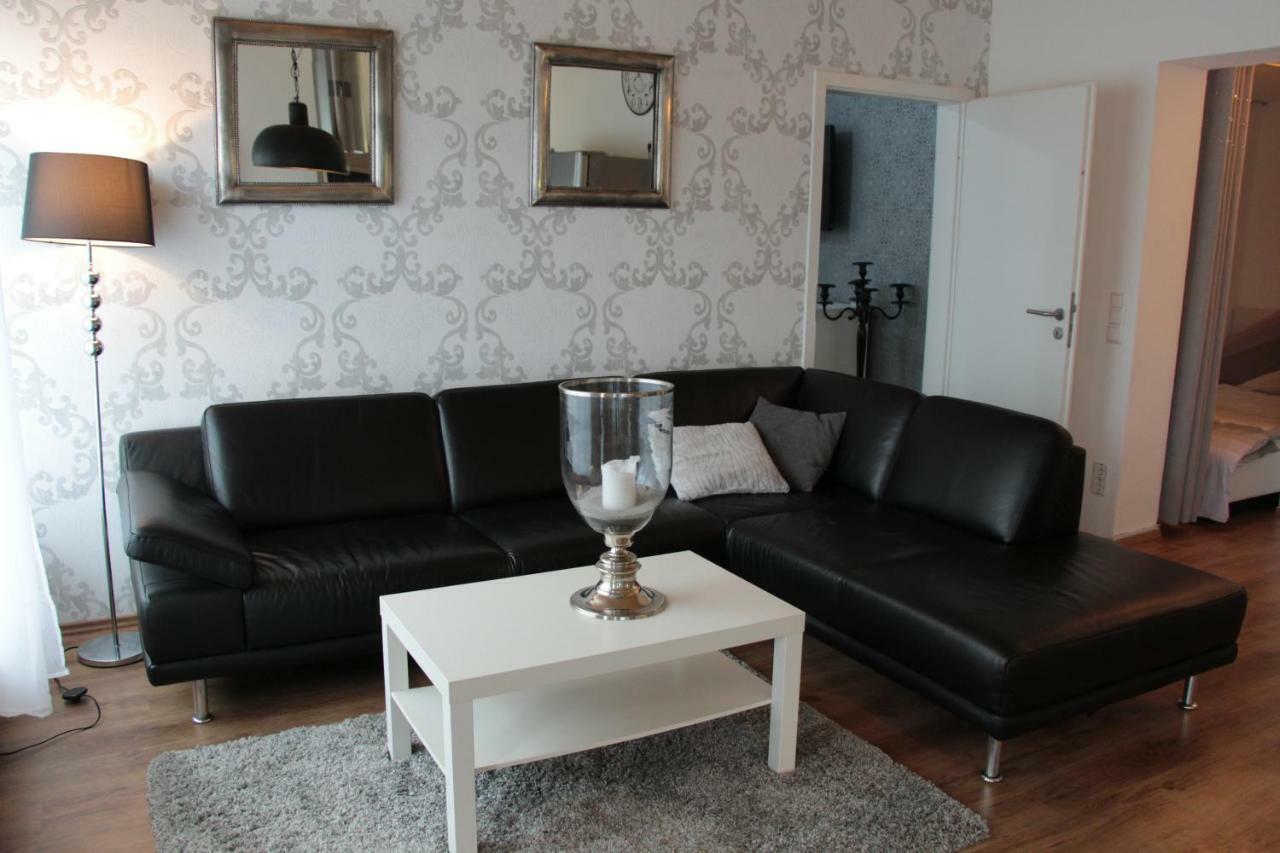 Modernes Und Gemuetliches Appartment Mit Terrasse, Stadtnah Ravensburg Zewnętrze zdjęcie